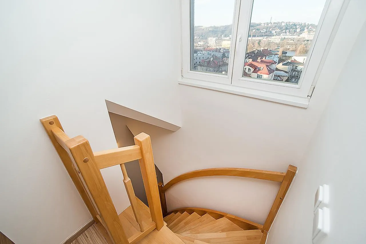 Castle View Apartment With 3 Balconies Ideal For Groups By Easybnb Praga