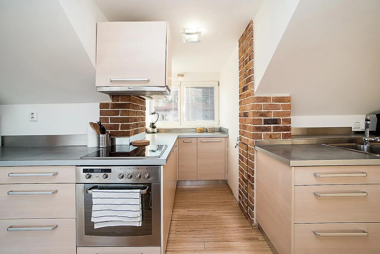 Castle View Apartment With 3 Balconies Ideal For Groups By Easybnb Praha