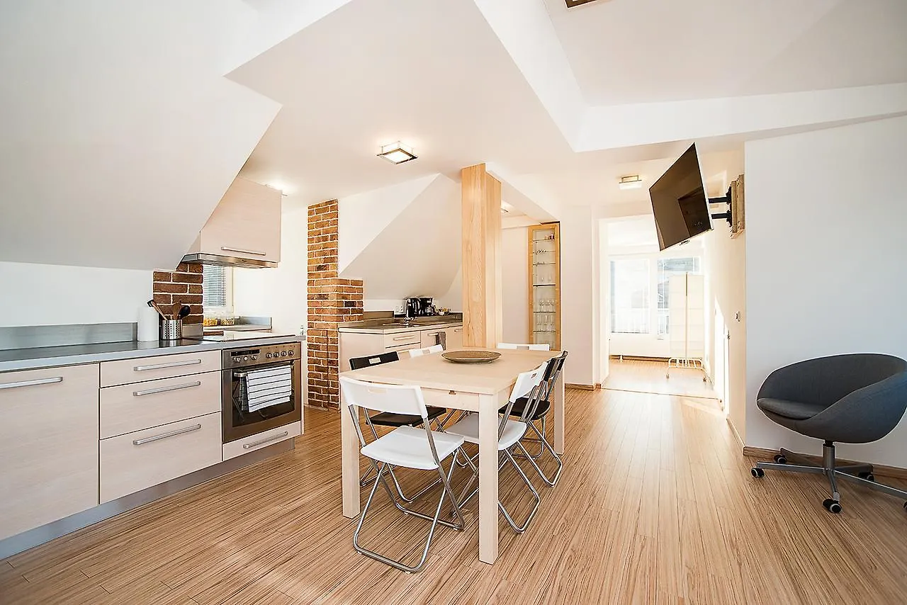 Castle View Apartment With 3 Balconies Ideal For Groups By Easybnb Praha